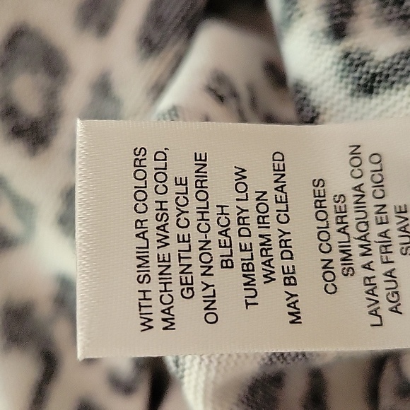 Chico's Leopard Print Side Tie Wide Neck Knit Top Size Small - Picture 4 of 8